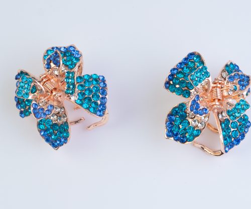 Метална шнола с камъни