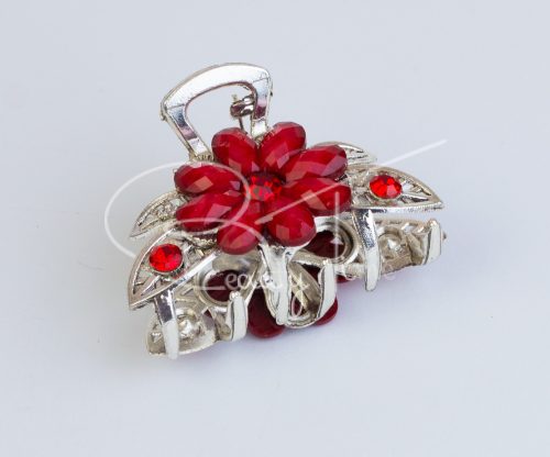 Метална шнола с камъни